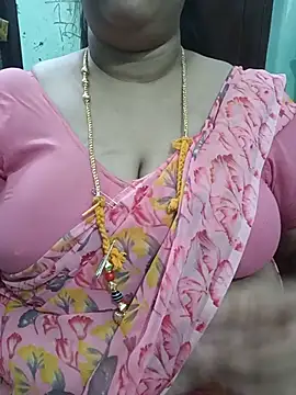 Snapshot of ashikaa_r chatting on 20, 7, 2026 ashikaa r online show from 20, 7, 2026