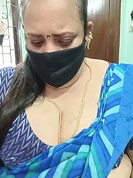 Snapshot of ashikaa_r chatting on 15, 6, 2026 ashikaa r online show from 15, 6, 2026
