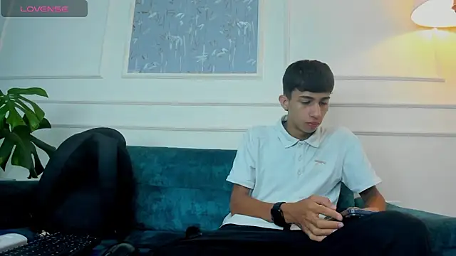 Lucian Davi online show from 3, 3, 2025