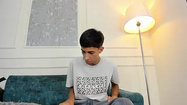 Lucian Davi online show from 6, 10, 2025