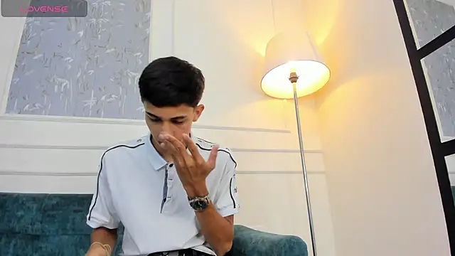 Lucian Davi online show from 4, 10, 2025