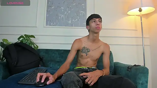 Lucian Davi online show from 6, 3, 2025