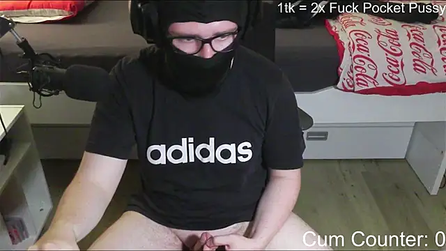 HornyTeenBoy64 online show from 31, 5, 2026