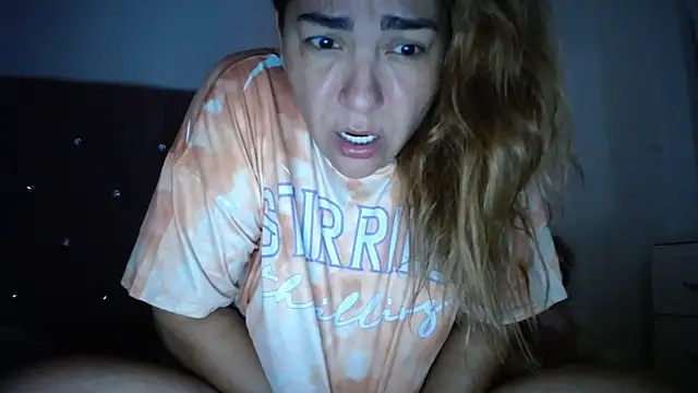 Snapshot of mirand_zackyx chatting on 16, 9, 2025 mirand zackyx online show from 16, 9, 2025