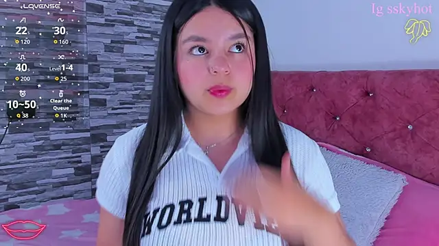 skyhotgirll online show from 3, 10, 2025