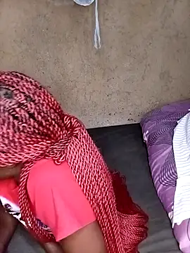 Snapshot of pretty_prickle chatting on 1, 12, 2025 pretty prickle online show from 1, 12, 2025