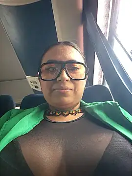 luisa16xxx online show from 7, 5, 2026