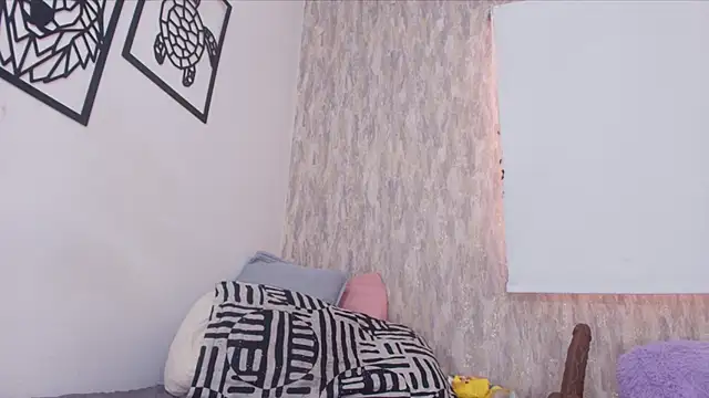 Snapshot of Brandhy_v chatting on 28, 10, 2025 Brandhy v online show from 28, 10, 2025