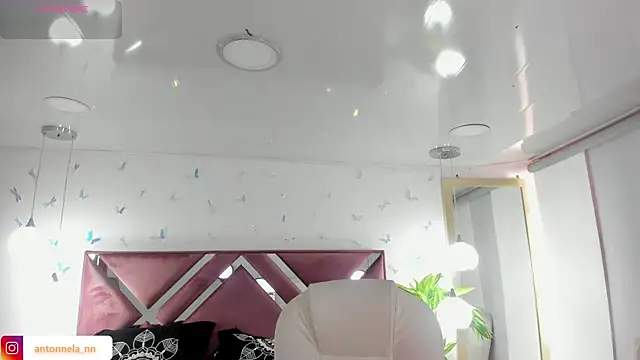  Antonnela  online show from 10, 2, 2026