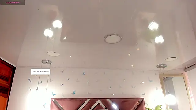 Snapshot of _Antonnela_ chatting on 6, 10, 2025 Antonnela online show from 6, 10, 2025