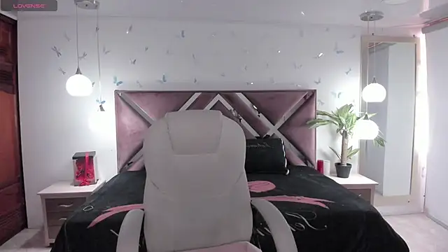  Antonnela  online show from 19, 12, 2025