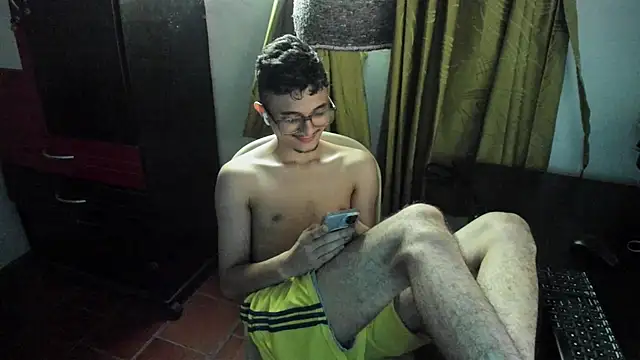 Snapshot of Waturox chatting on 30, 6, 2026 Waturox online show from 30, 6, 2026