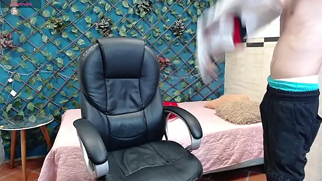 Waturox online show from 11, 11, 2025