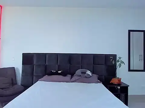 Alexander Martines online show from 17, 10, 2025