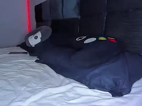 Alexander Martines online show from 7, 1, 2026