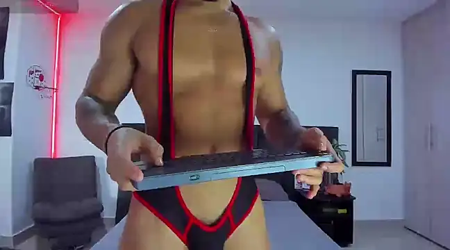 Alexander Martines online show from 6, 3, 2025