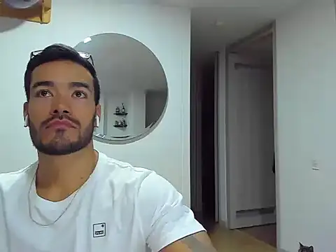 Snapshot of Alexander_Martines chatting on 19, 7, 2026 Alexander Martines online show from 19, 7, 2026