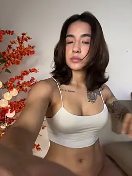 VictoriaHiill online show from 21, 6, 2026