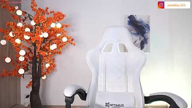 VictoriaHiill online show from 26, 9, 2025