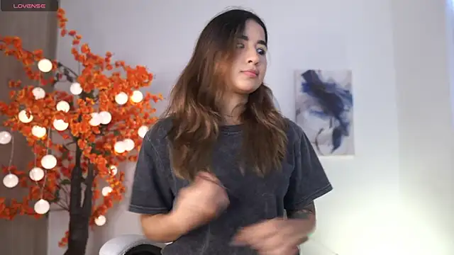 VictoriaHiill online show from 7, 11, 2025