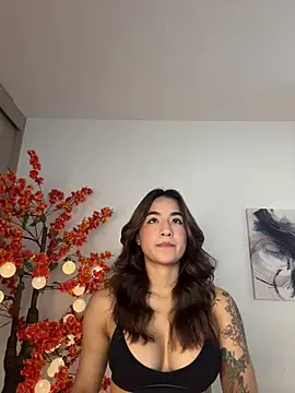 VictoriaHiill online show from 3, 3, 2026