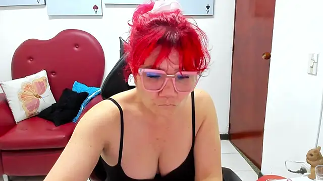 Snapshot of Salomeediaz_ chatting on 30, 11, 2025 Salomeediaz online show from 30, 11, 2025