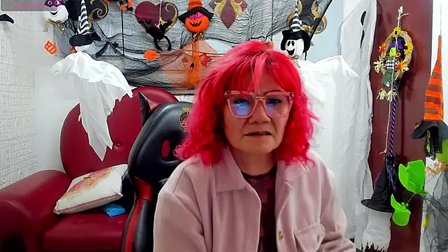 Snapshot of Salomeediaz_ chatting on 18, 10, 2025 Salomeediaz online show from 18, 10, 2025