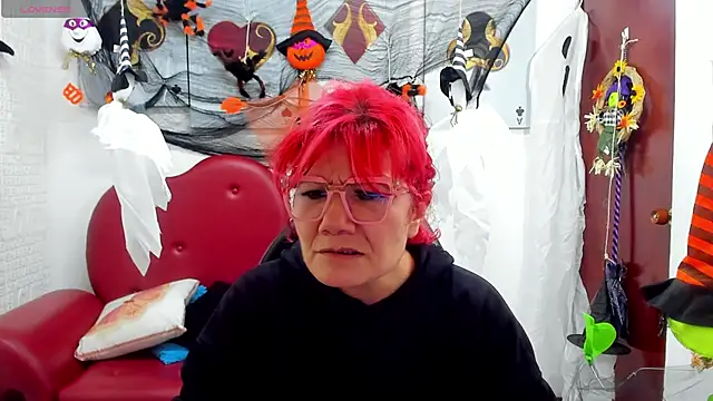 Snapshot of Salomeediaz_ chatting on 19, 10, 2025 Salomeediaz online show from 19, 10, 2025