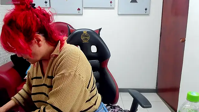 Snapshot of Salomeediaz_ chatting on 8, 10, 2025 Salomeediaz online show from 8, 10, 2025