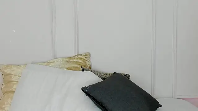 Snapshot of Mariapettit chatting on 18, 2, 2026 Mariapettit online show from 18, 2, 2026