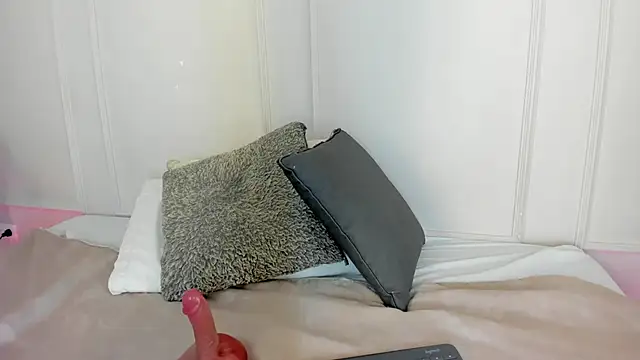 Snapshot of Mariapettit chatting on 26, 2, 2026 Mariapettit online show from 26, 2, 2026