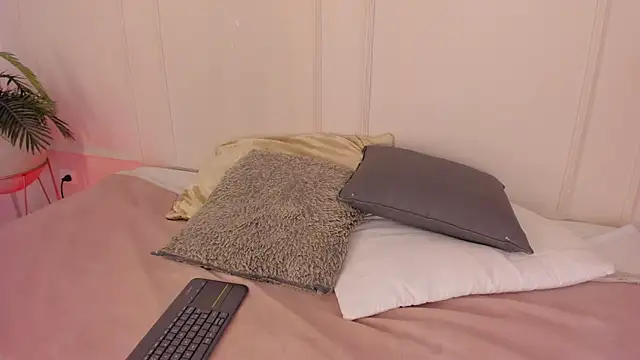 Mariapettit online show from 31, 3, 2026