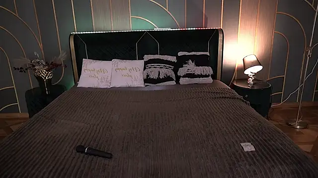 PamelaXX  online show from 24, 11, 2025