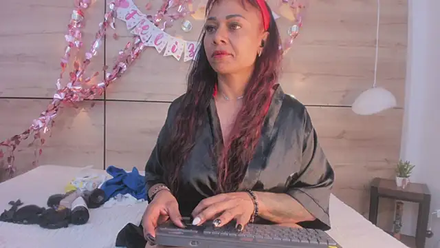 martina touss online show from 13, 2, 2026