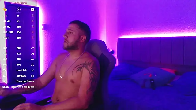 ryanandpamela  online show from 21, 2, 2025