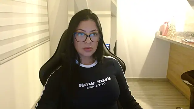 Charlotte cute18 online show from 13, 12, 2025