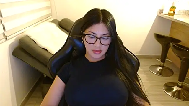 Charlotte cute18 online show from 21, 7, 2026