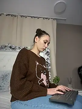 AliceMunro online show from 19, 11, 2025