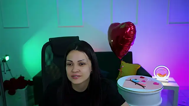 KarolinaRobinson online show from 13, 2, 2025