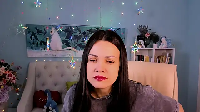 KarolinaRobinson online show from 5, 2, 2025