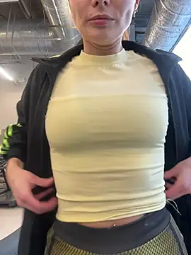 Snapshot of Accole chatting on 3, 2, 2026 Accole online show from 3, 2, 2026