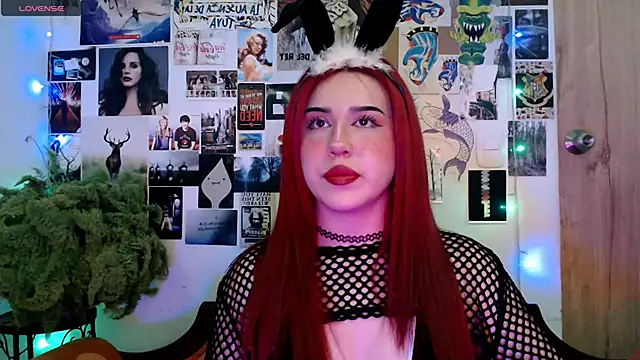 Snapshot of Sunny-hott chatting on 23, 11, 2025 Sunny-hott online show from 23, 11, 2025