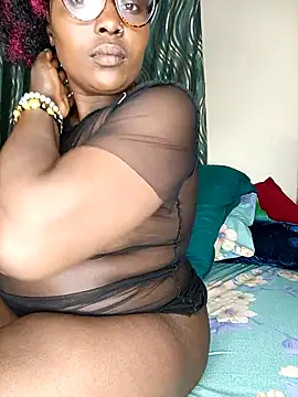 melaninebony1 online show from 13, 4, 2026