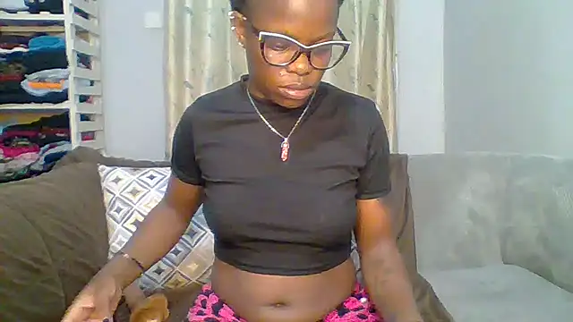 Snapshot of Petite_254 chatting on 29, 5, 2026 Petite 254 online show from 29, 5, 2026