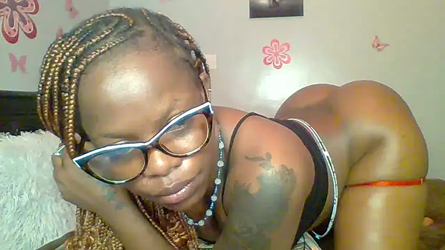 Snapshot of Petite_254 chatting on 13, 7, 2026 Petite 254 online show from 13, 7, 2026