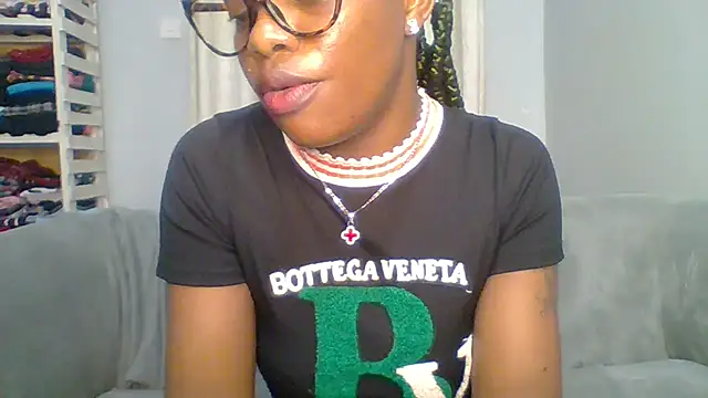 Petite 254 online show from 26, 3, 2026