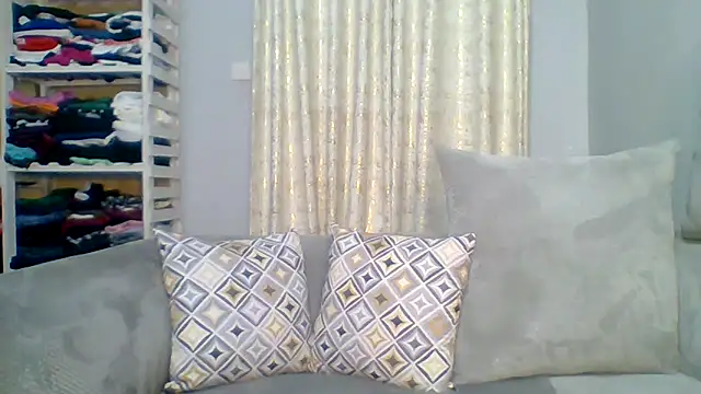 Petite 254 online show from 25, 9, 2025