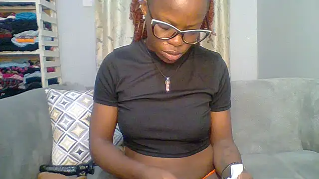 Snapshot of Petite_254 chatting on 26, 5, 2026 Petite 254 online show from 26, 5, 2026