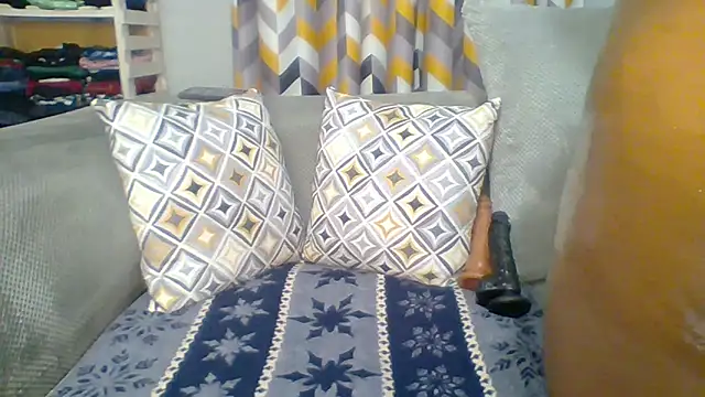 Petite 254 online show from 13, 10, 2025