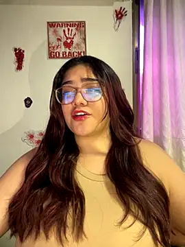 Snapshot of KathyGonzalez chatting on 17, 10, 2025 KathyGonzalez online show from 17, 10, 2025